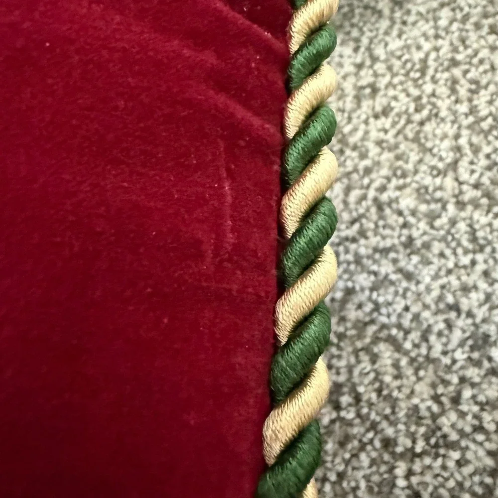 Noble Home‎ Fashions Merry Christmas Burgundy Velvet Pillows Set of 2 Gold Green